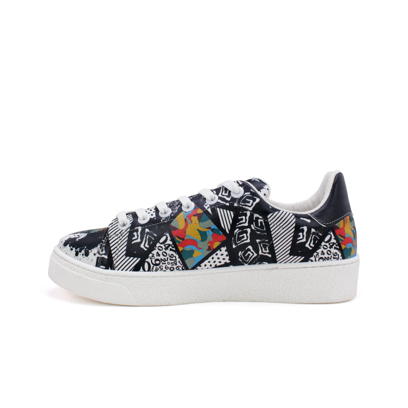 Sneakers Shoes Outlet - No Exchange or Return 37 EU - 6.5 US