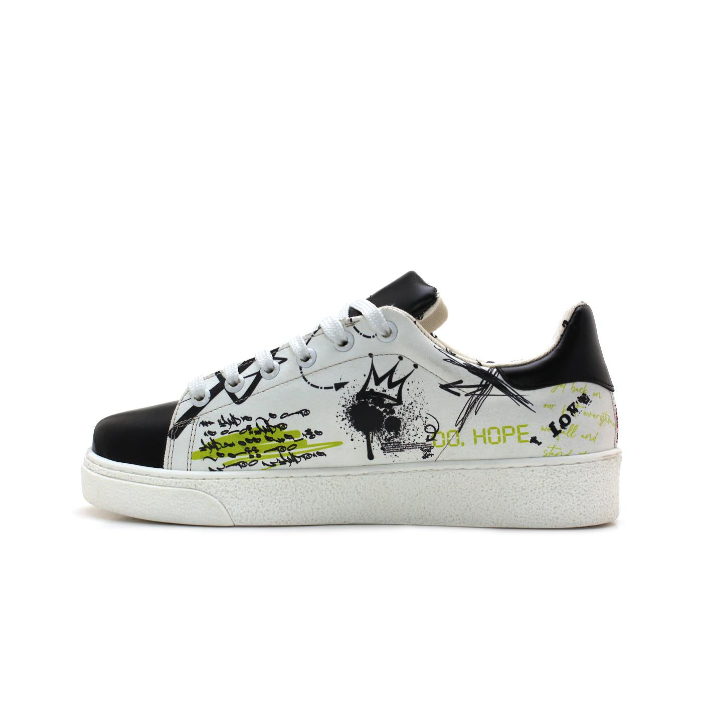 Sneaker Shoes RUGS106