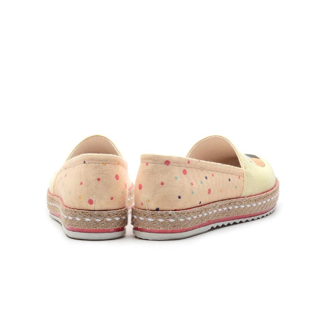 Sneaker Shoes Outlet - No Exchange or Return 35 EU - 5 US