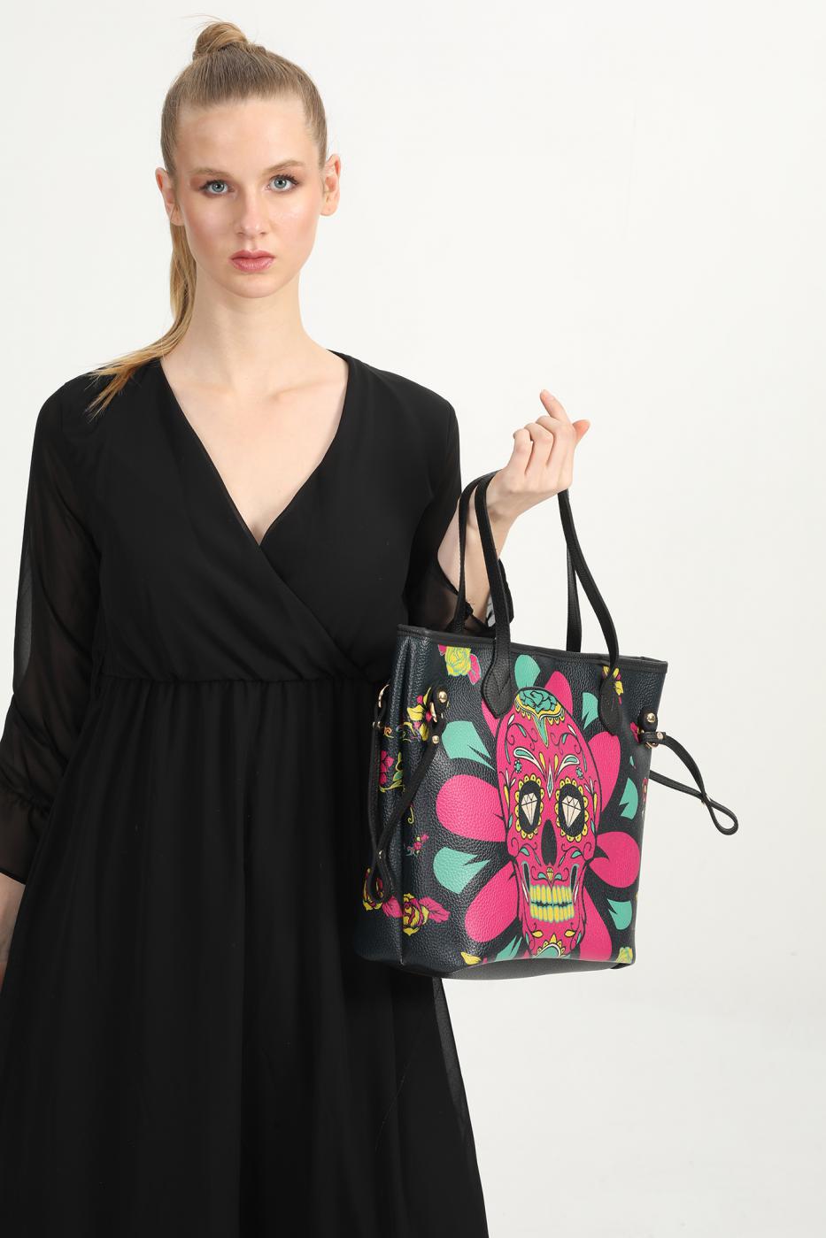 Hand Bags Outlet - No Exchange or Return