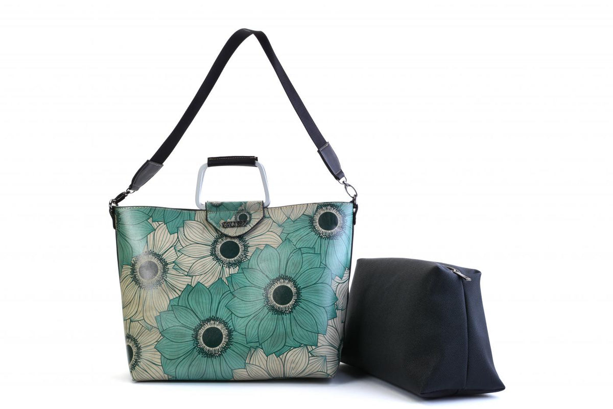 Hand Bags Outlet - No Exchange or Return