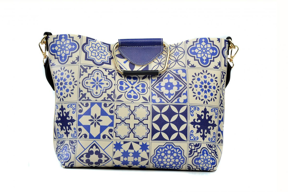 Hand Bags Outlet - No Exchange or Return