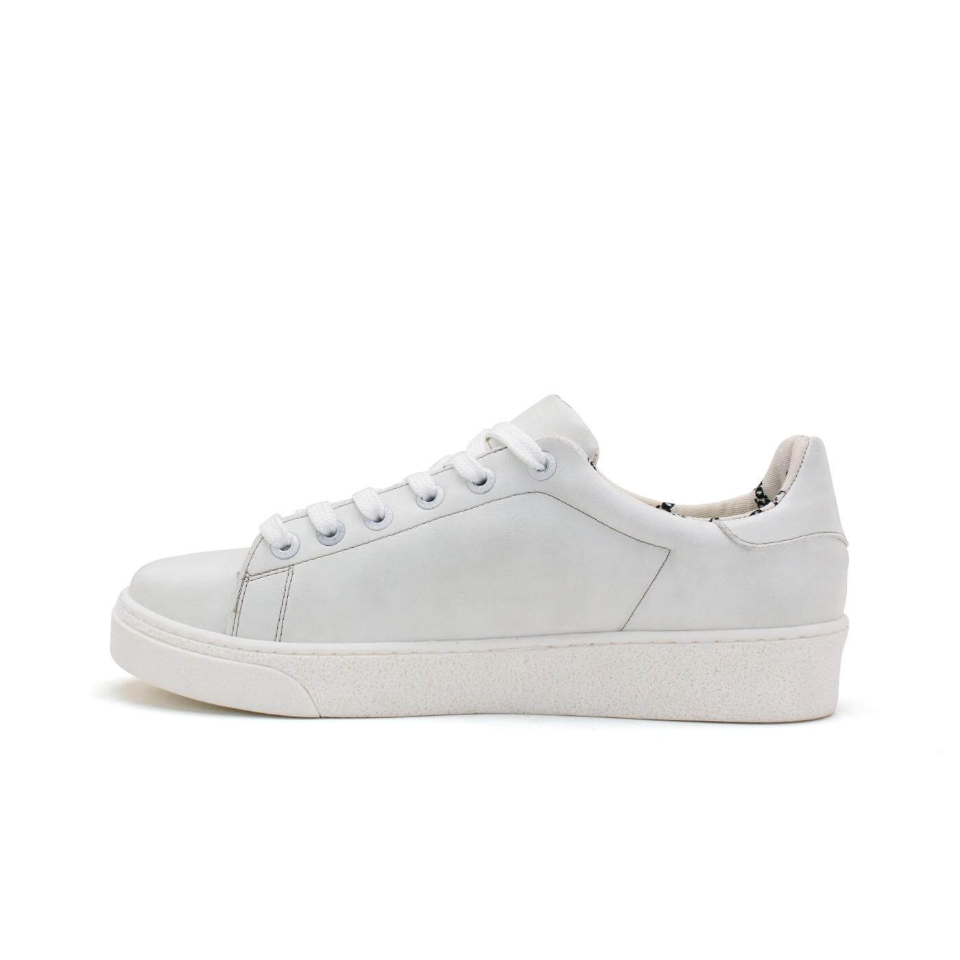 Sneaker Shoes Outlet - No Exchange or Return  36 EU - 5.5 US