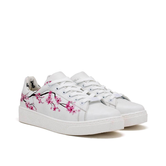 Sneaker Shoes Outlet - No Exchange or Return  36 EU - 5.5 US