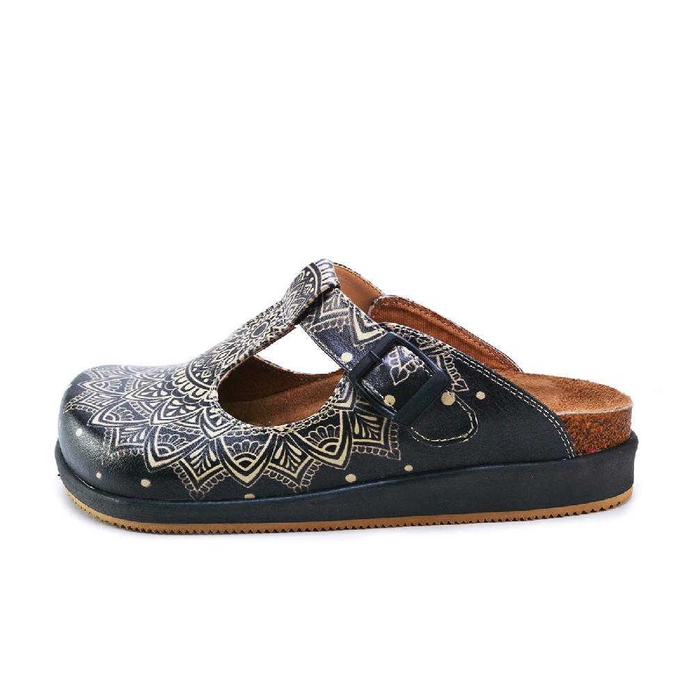 Clogs Outlet - No Exchange or Return  35 EU - 5 US