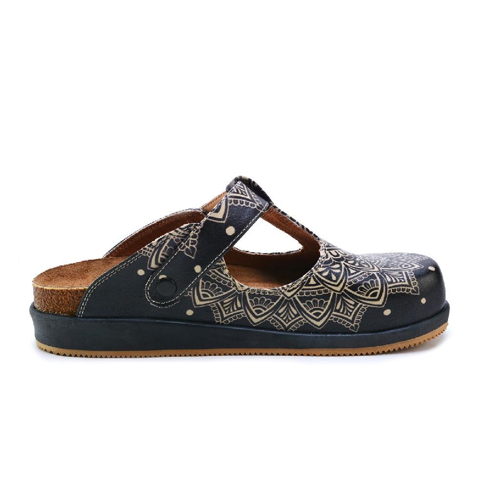 Clogs Outlet - No Exchange or Return  35 EU - 5 US