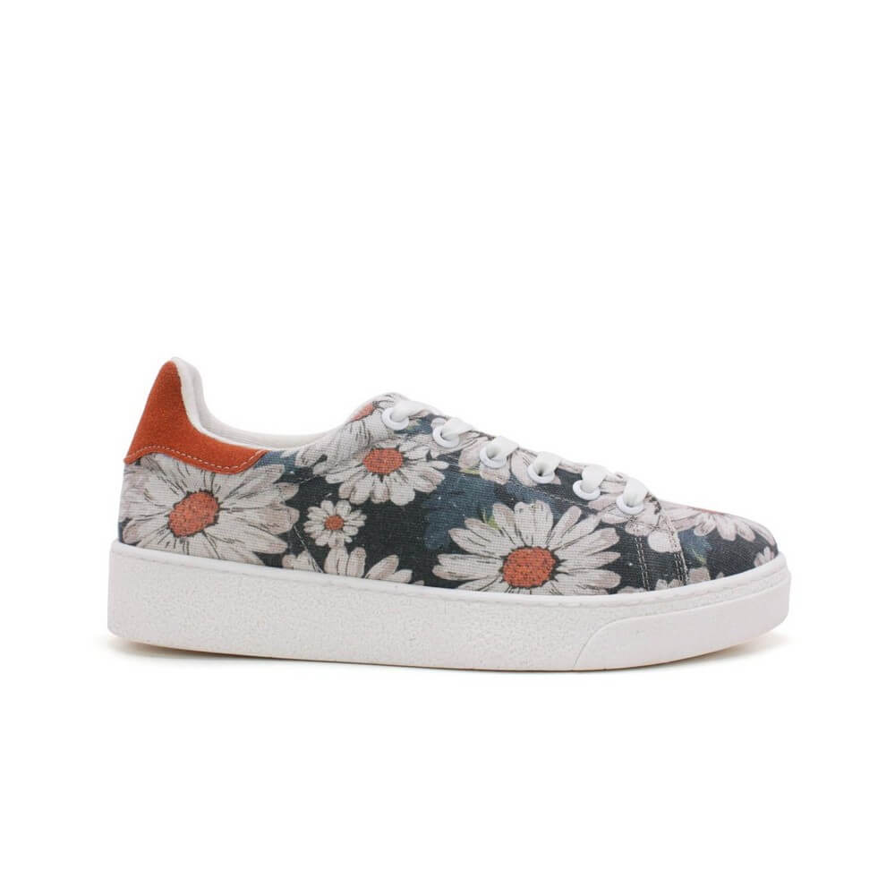 Sneaker Shoes Outlet - No Exchange or Return 37 EU - 6.5 US
