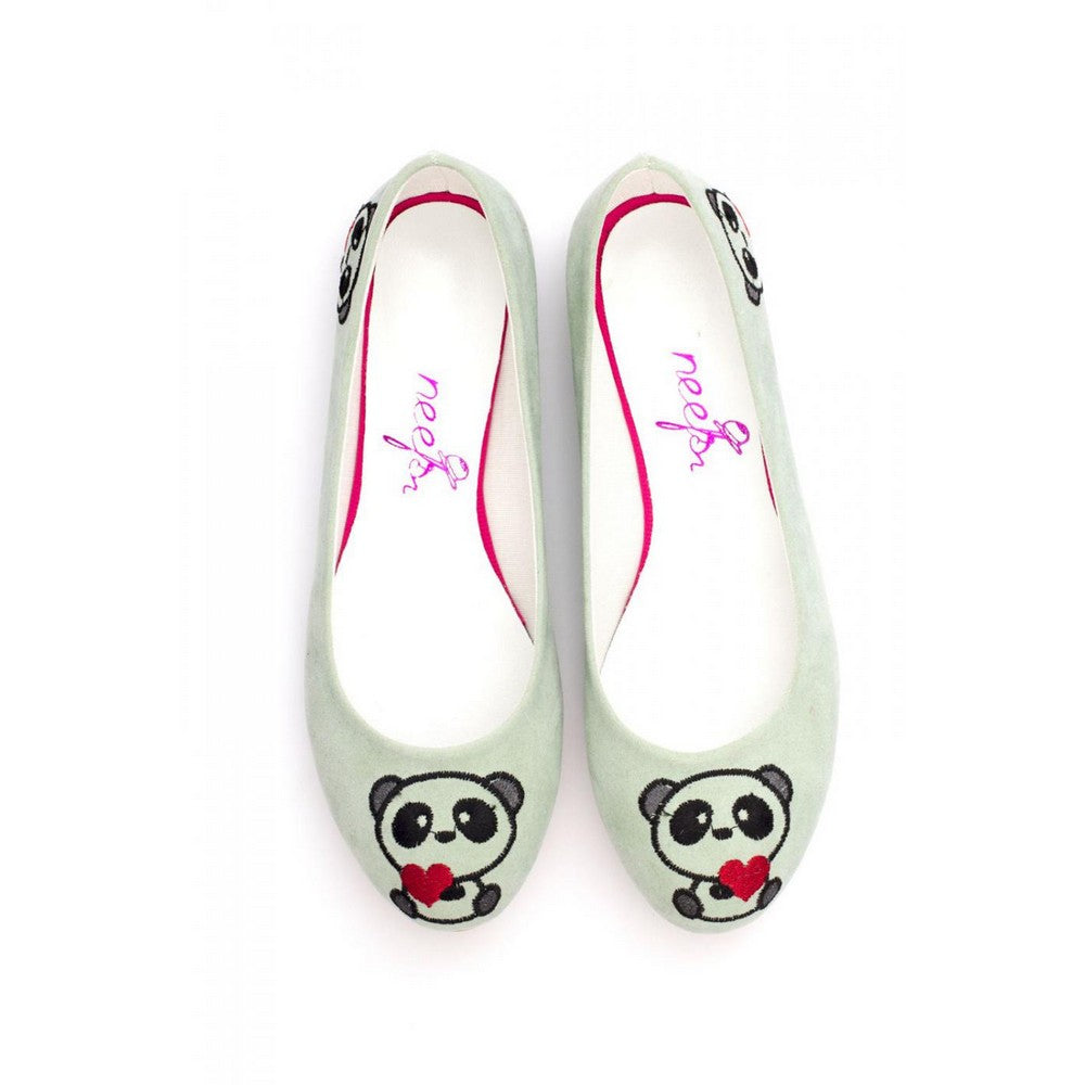 Sneaker Shoes Outlet - No Exchange or Return - 35 EU - 5 US