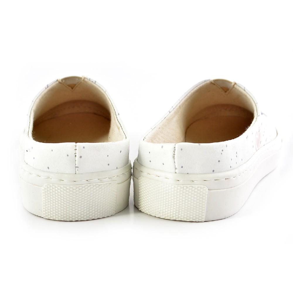 Slipper Outlet - No Exchange or Return  35 EU - 5 US