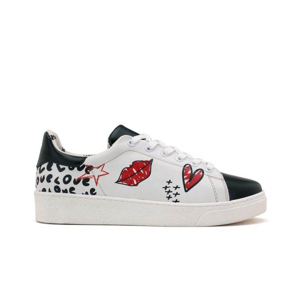 Sneaker Shoes Outlet - No Exchange or Return  41 EU - 10 US