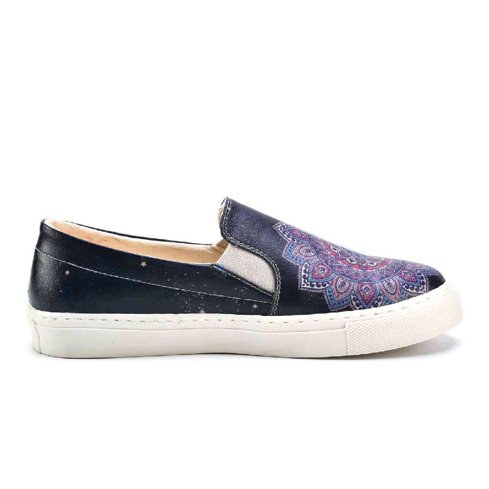 Sneaker Shoes Outlet - No Exchange or Return  39 EU - 8.5 US