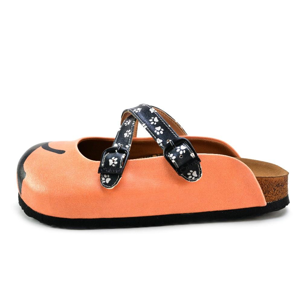 Clogs Outlet - No Exchange or Return  39 EU - 8.5 US