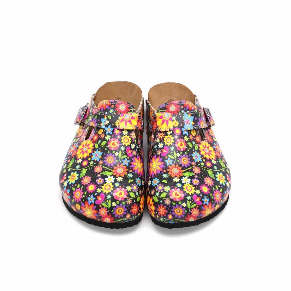 Clogs Outlet - No Exchange or Return  35 EU - 5 US